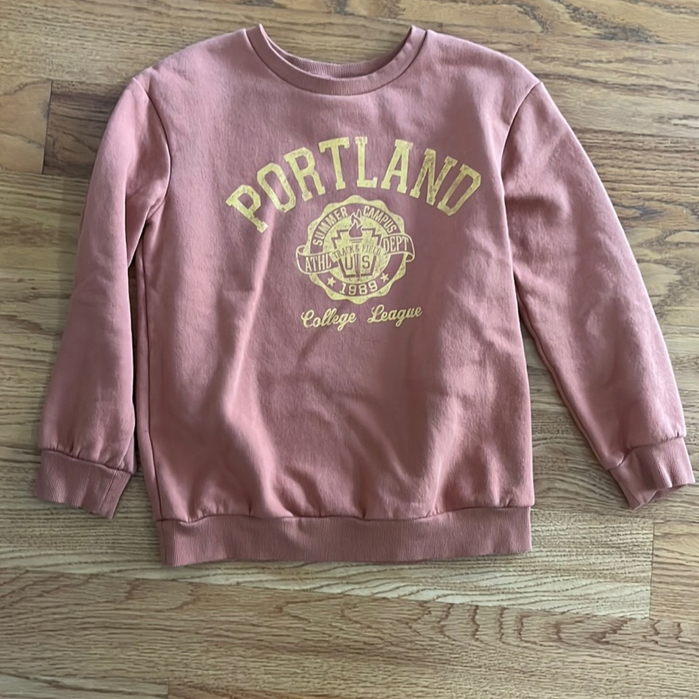 Art class “Portland” sweatshirt size medium
